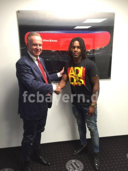 Трансферы-2016: «Бавария» подписала Ренату Саншеша