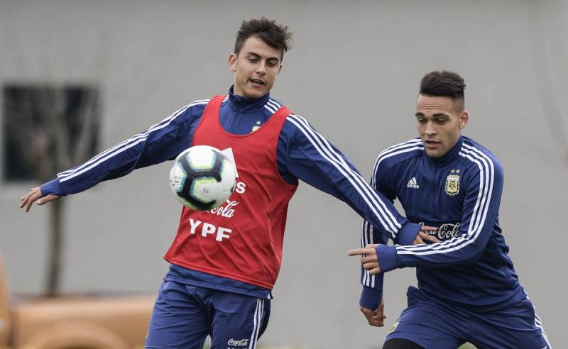 Нападающий Пауло Дибала собирается стать игроком «Атлетико».