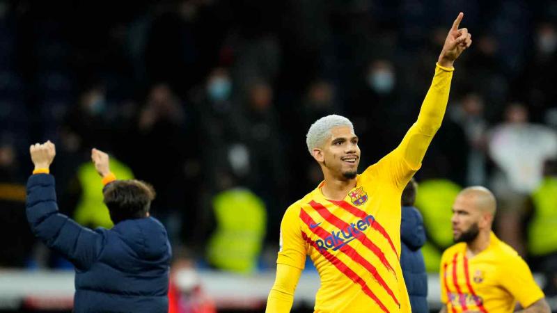 «Горожане» попробуют переманить защитника сборной Уругвая Араухо.