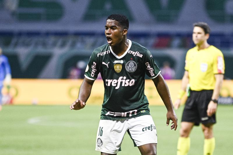 Трансферная цель «Реала», «ПСЖ» и «Барсы» установил рекорд в Бразилии