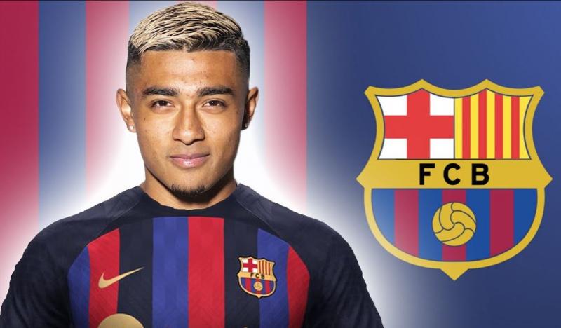 Срочно: «Барселона» подписала правого защитника