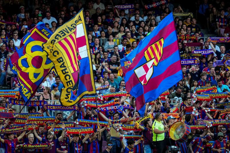 «Барселона» не успевает продать игроков