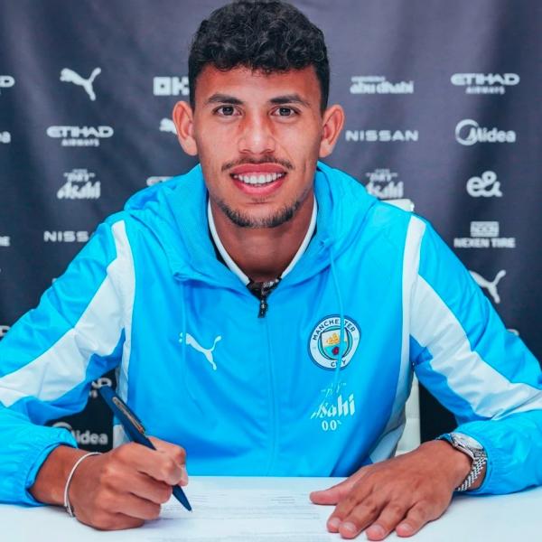 Официально: «Ман Сити» купил Нуньеша за 62 000 000 евро