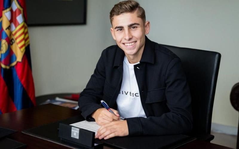 «Барселона» продлила контракт с талантом