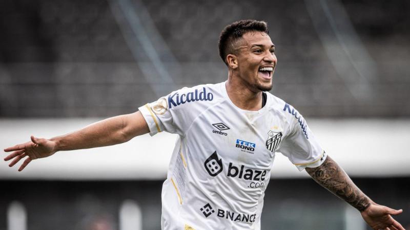 «Реалу» нужен забивной нападающий «Сантоса»