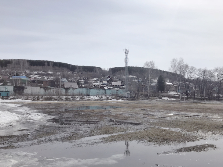 Футбольное поле в Калтане на родине Александра Головина