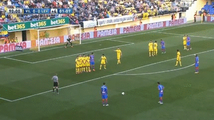 В Испании продумали двойной удар со штрафного