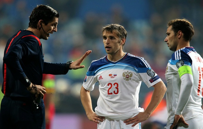 Комбаров: «Почувствовал удар, повернулся и увидел монету»