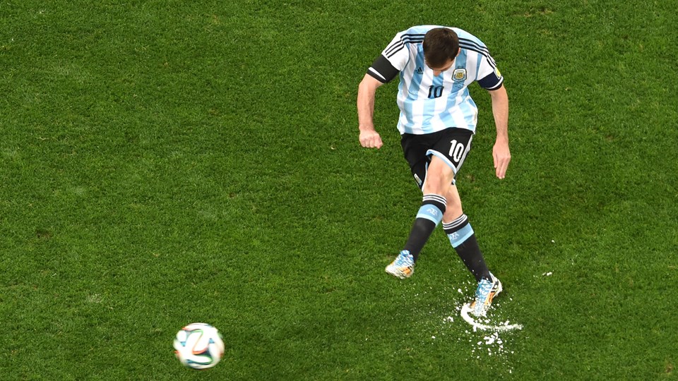 Удар Месси со штрафного