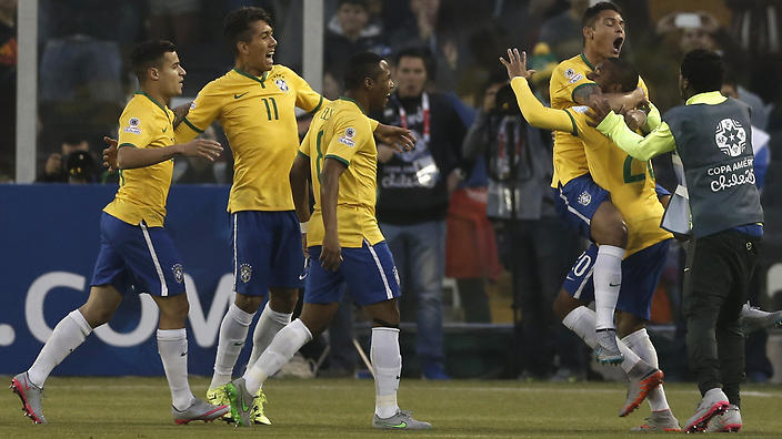 Обзор матча Бразилия 2 – 1 Венесуэла. Хозяева без Неймара выходят в 1/4