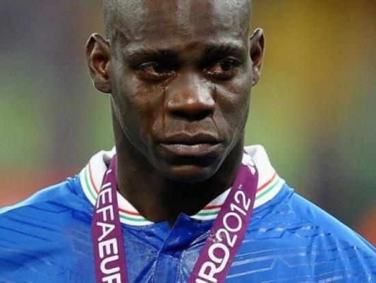 Балотелли стал жертвой атаки зомби