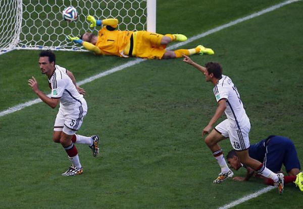 Германия вошла в историю чемпионата Мира