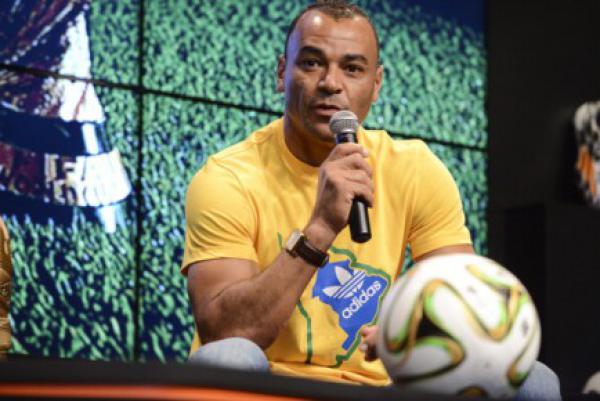 Кафу не пустили в раздевалку сборной Бразилии