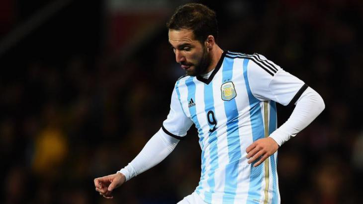 «Ливерпуль» намерен выкупить Игуаина у «Наполи»