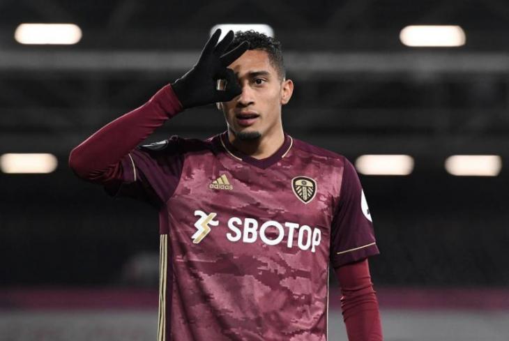 «Барселона» близка к трансферу нападающего «Лидс Юнайтед» Рафинье.