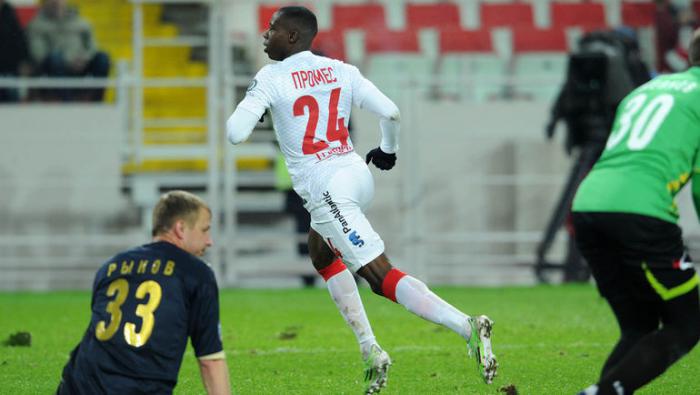 Промес вызван в сборную Голландии вместо Роббена