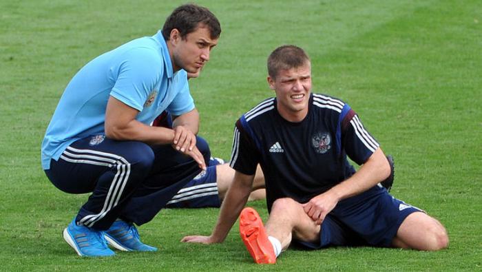 Шатов и Денисов пропустили тренировку сборной России