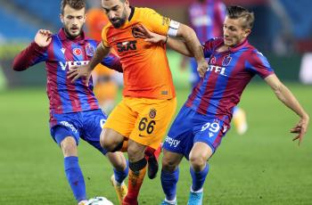 Официально: звезда сборной Турции завершил карьеру игрока