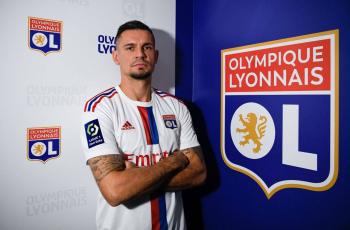 Официально: Ловрен вернулся в «Лион»