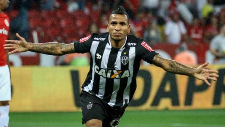 Ромуло Отеро