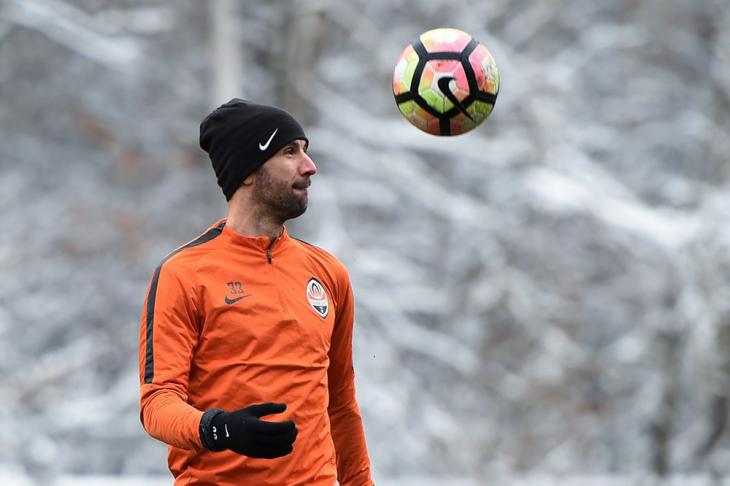 Дарио Срна - Шахтер