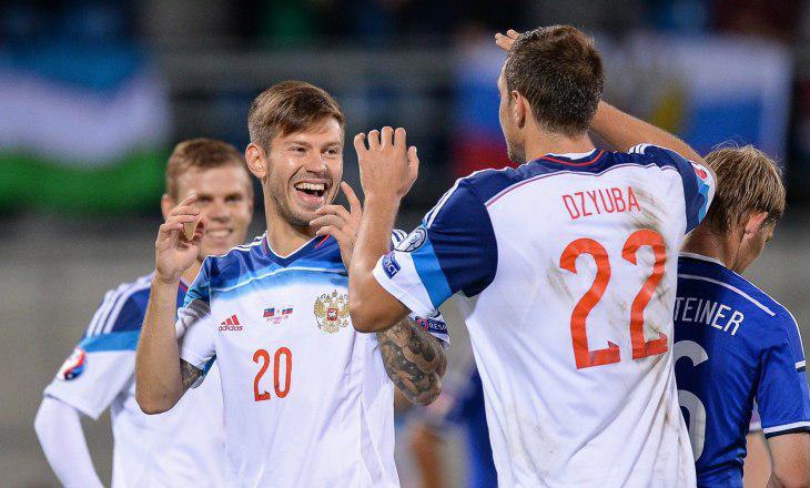 Черчесов может довызвать в сборную России Дзюбу и Смолова