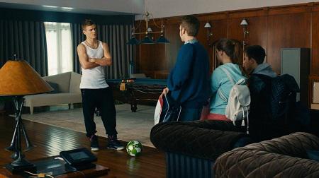 Кокорин сыграл роль в сериале «Физрук»