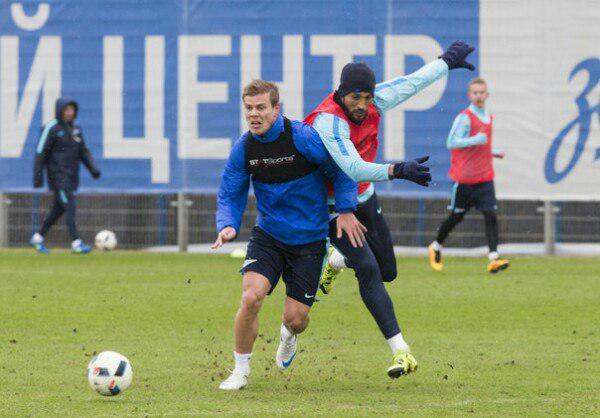 Агент Кокорина: «Саша имеет один минус. Он часто помогает людям и никогда об этом не рассказывает»