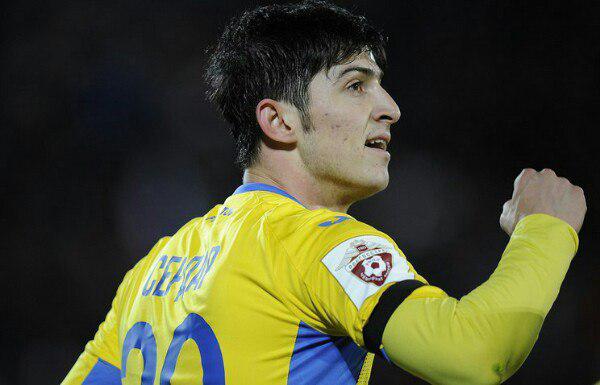 Агент Азмуна рассказал о предложениях из Англии и Испании