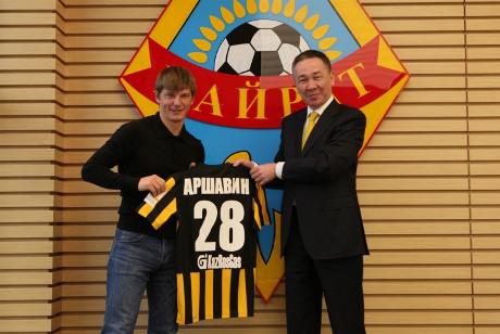 Официально: Аршавин – игрок «Кайрата»