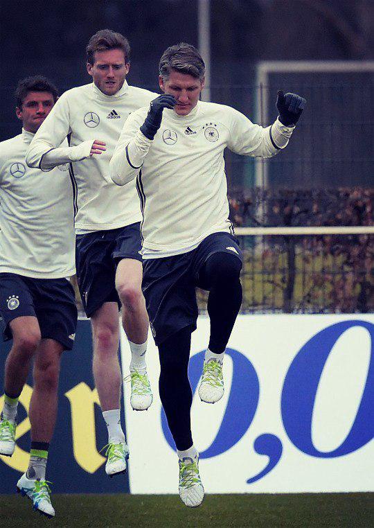 Швайнштайгер получил повреждение на тренировке сборной Германии