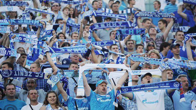 «Зенит» - ЦСКА. Фанаты хозяев нецензурными кричалками встретили Широкова и Дзагоева