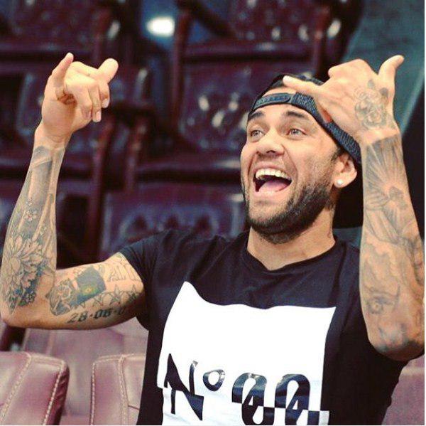 Дани Алвес: «Я покидаю «Барселону», но обязательно вернусь»