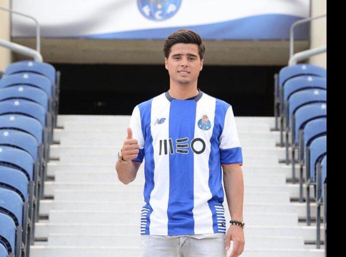 «Порту» подписал хавбека «Ливерпуля» Жоау Тейшейру