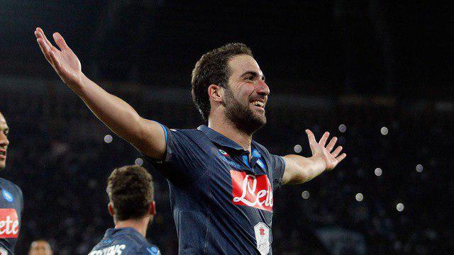 «Ювентус» договорился с Игуаином