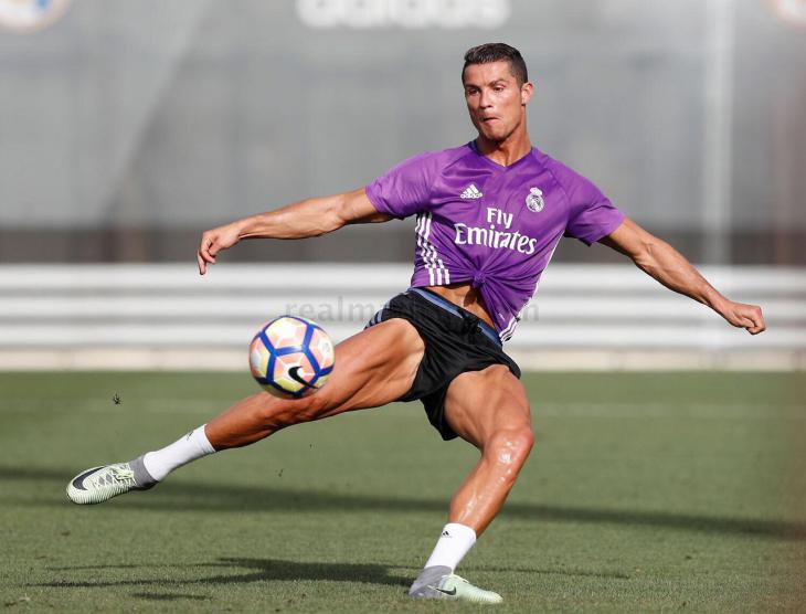 Криштиану Роналду вернулся к полноценным тренировкам