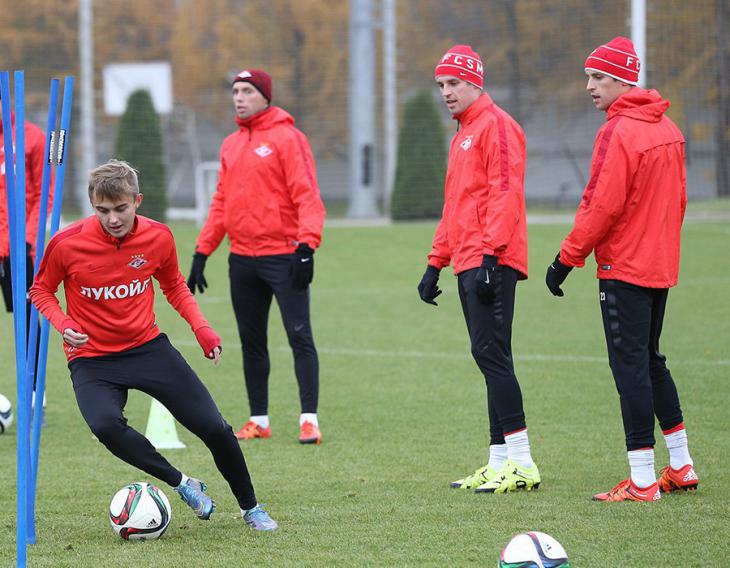http://www.readfootball.com/football-russia/tournaments/premer-liga/standings.html