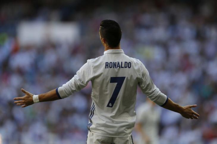 Роналду: «Мне осталось играть в футбол лет 10»