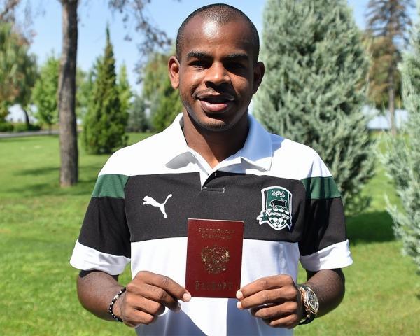 Жоаозиньо с российским паспортом