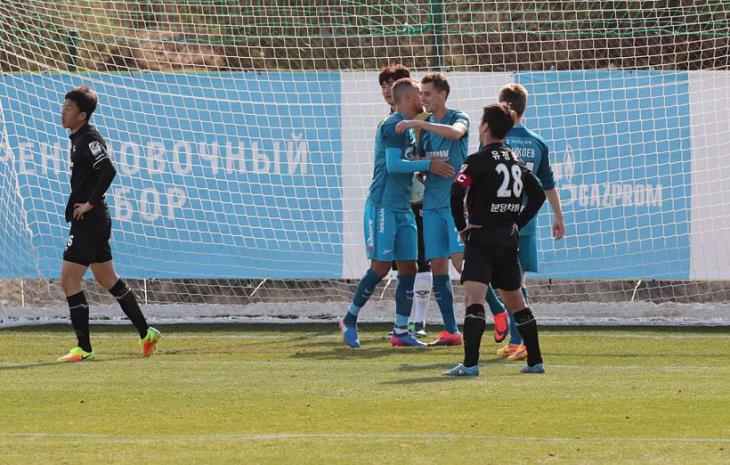 «Зенит» завершил последний сбор победой над «Соннамом»