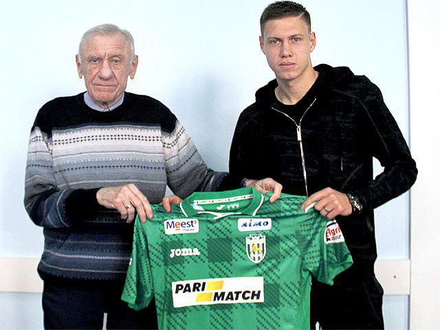 «Шахтер» отдал Матвиенко в «Карпаты»