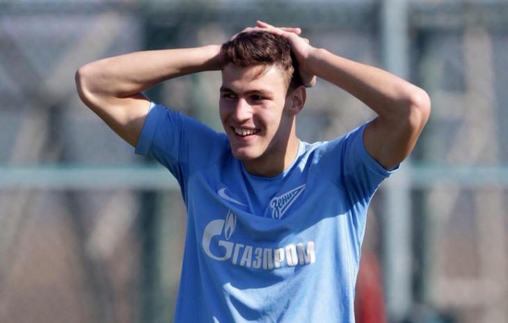 «Амкар» подписал форварда «Зенита» Гасилина