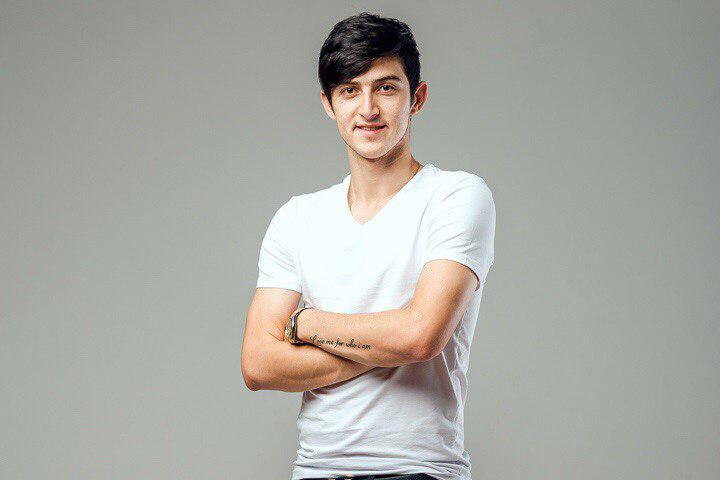 Сердар Азмун