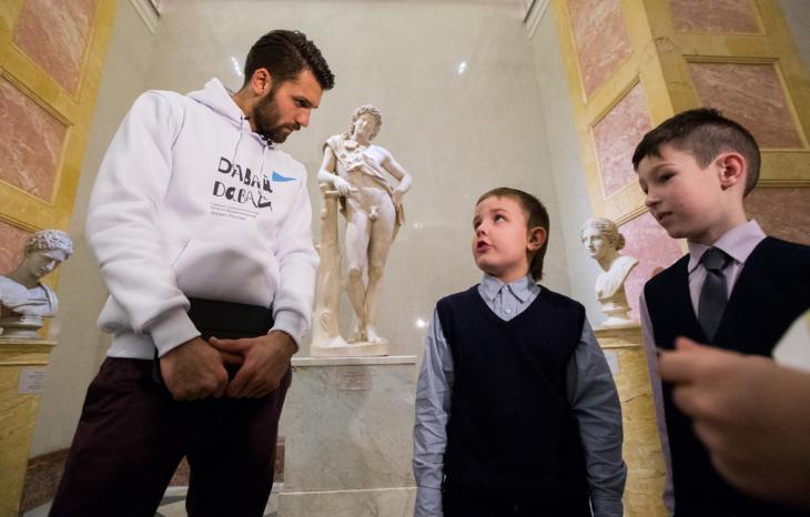 Лодыгин: «Дзюбу нужно в рамках благотворительности отправить продавать пирожные»