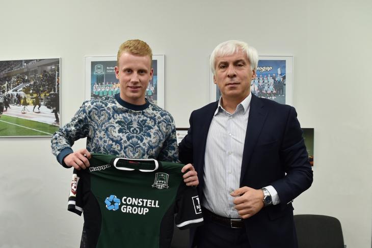 Подберезкин выплатит компенсацию «Уралу» за досрочное расторжение контракта