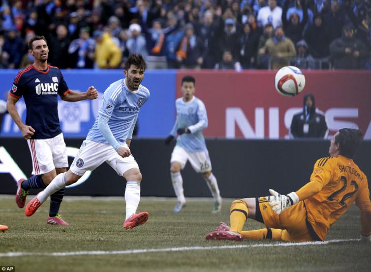 Вилья: «Мог бы остаться в «Барселоне» и выигрывать трофеи, но я хотел играть»