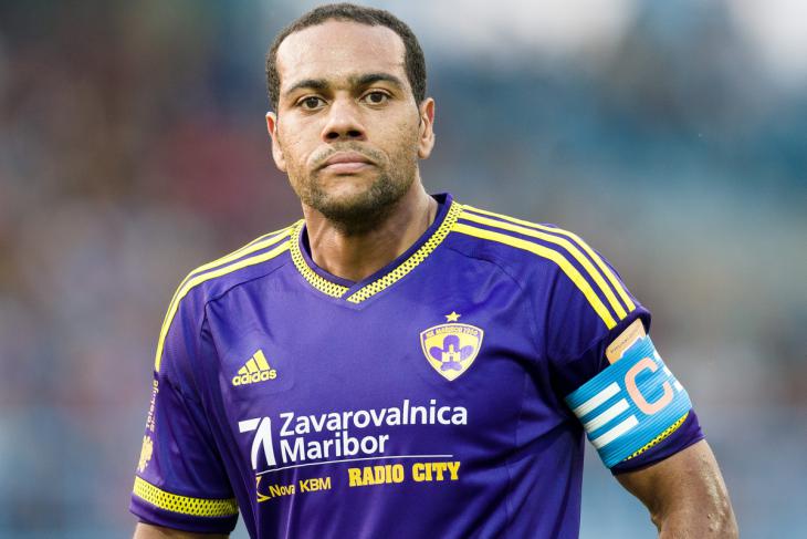 Маркос Таварес