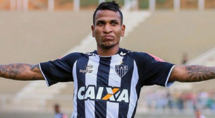 Ромуло Отеро