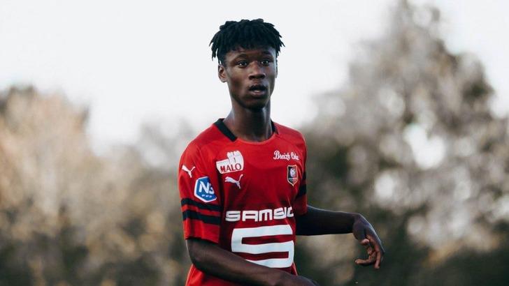 Эдуардо Камавинга