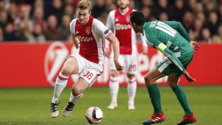 Маттейс де Лигт (слева)